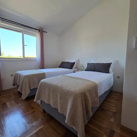Kuca Za Odmor Rajcic Holiday home *