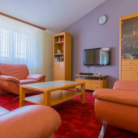Holiday home Kuca Za Odmor Rajcic Unesic