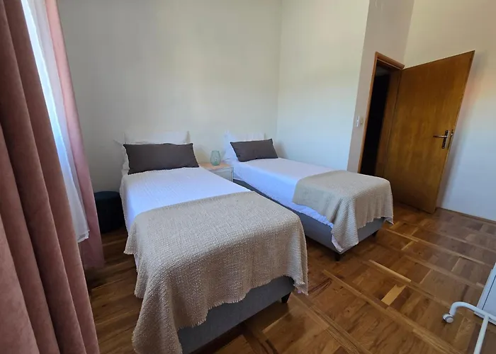 Kuca Za Odmor Rajcic * Unesic